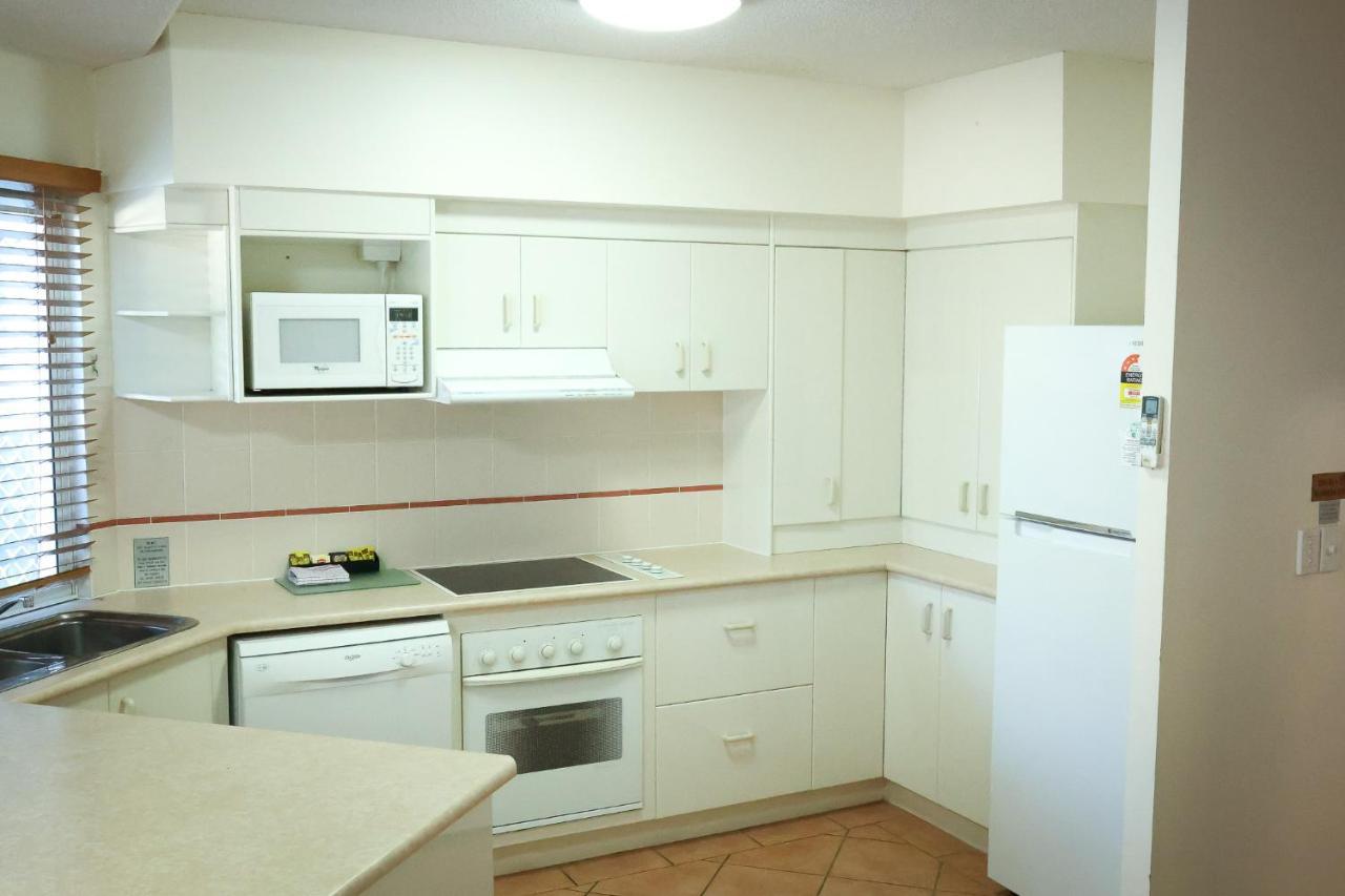 White Crest Apartments Hervey Bay Exterior photo