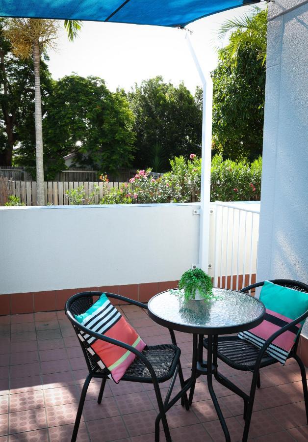 White Crest Apartments Hervey Bay Exterior photo