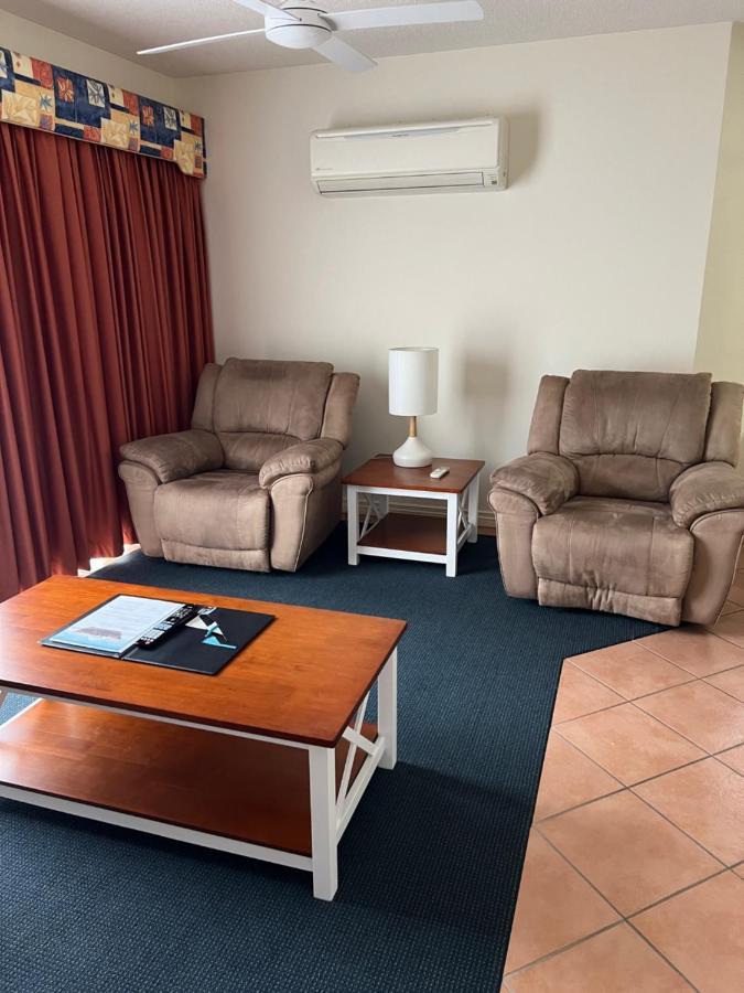 White Crest Apartments Hervey Bay Exterior photo