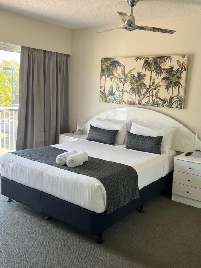 White Crest Apartments Hervey Bay Exterior photo