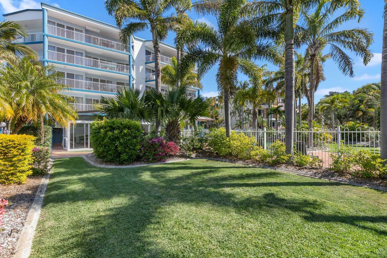 White Crest Apartments Hervey Bay Exterior photo