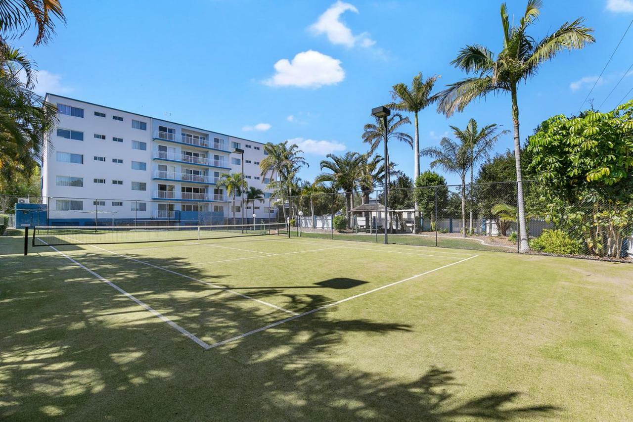 White Crest Apartments Hervey Bay Exterior photo